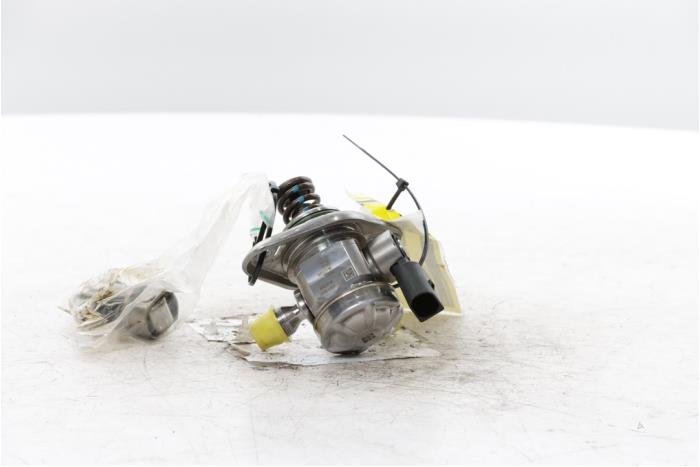 Gebruikte Brandstofpomp Mechanisch Renault Kangoo Express (RFK) 1.3 TCE 100 16V Prijs € 193,60 Inclusief btw aangeboden door Snuverink Autodemontage