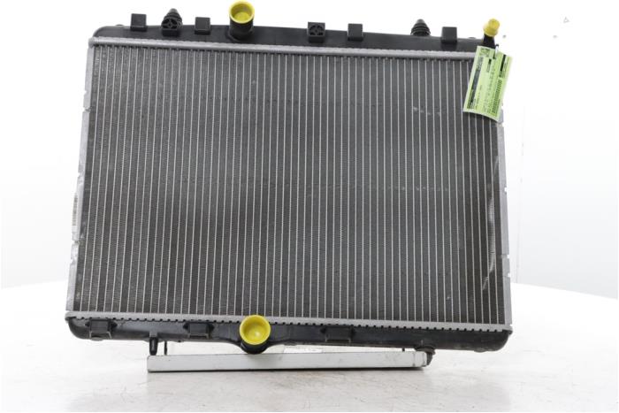 Gebruikte Radiateur Opel Crossland (X) 1.2 Turbo 12V Prijs € 45,00 Margeregeling aangeboden door Snuverink Autodemontage