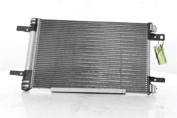 Gebruikte Airco Condensor Opel Vivaro 2.0 Diesel 145 Prijs € 157,30 Inclusief btw aangeboden door Snuverink Autodemontage