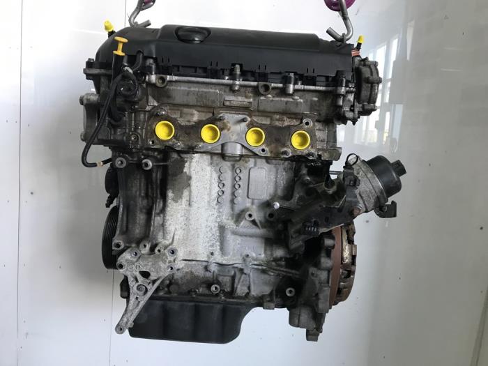 Gebruikte Motor Peugeot 208 I (CA/CC/CK/CL) 1.4 16V Prijs € 1.750,00 Margeregeling aangeboden door Snuverink Autodemontage