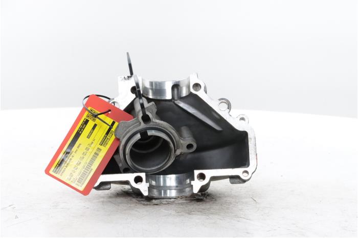 Gebruikte Versnellingsbakdeksel Citroen Berlingo 1.2 12V PureTech 110 Prijs € 65,00 Margeregeling aangeboden door Snuverink Autodemontage
