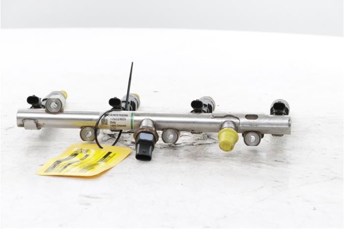 Gebruikte Injector brug Renault Arkana (RJLL) 1.3 Mild Hybrid 160 16V Prijs € 225,00 Margeregeling aangeboden door Snuverink Autodemontage