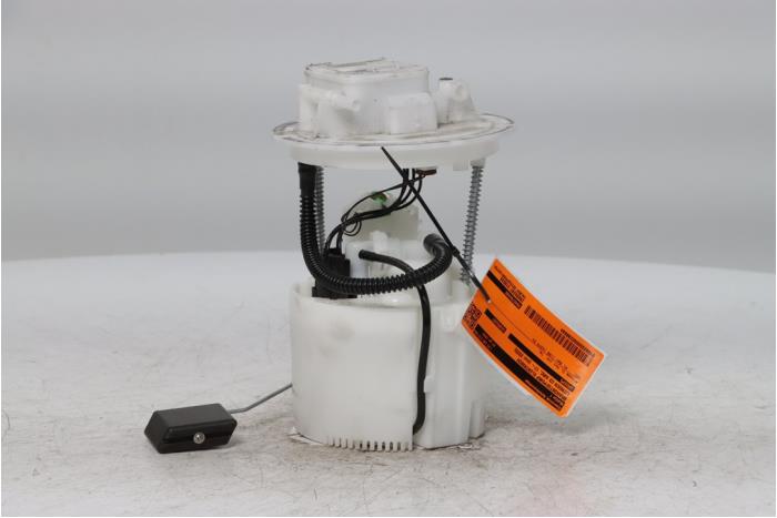 Gebruikte Tank element Pomp Citroen C3 Aircross II (CG/CP) 1.2 PureTech 100 Prijs op aanvraag aangeboden door Snuverink Autodemontage