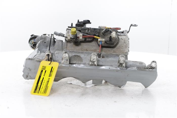 Gebruikte Inlaatspruitstuk Renault Trafic (1FL/2FL/3FL/4FL) 2.0 dCi 16V 170 Prijs op aanvraag aangeboden door Snuverink Autodemontage