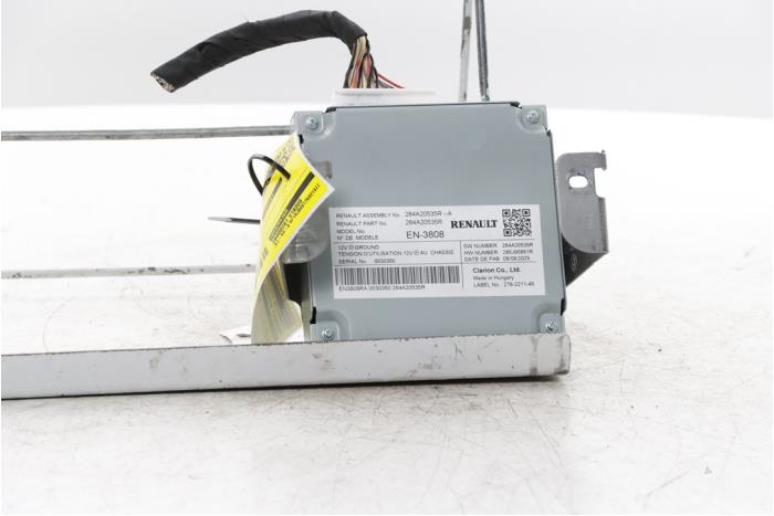 Gebruikte Computer Diversen Renault Symbioz (RJB) 1.8 E-Tech Full Hybrid 160 Prijs € 151,25 Inclusief btw aangeboden door Snuverink Autodemontage