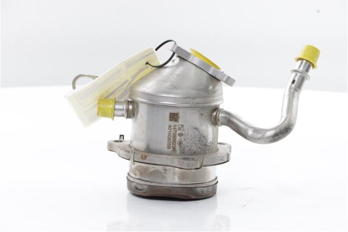 Gebruikte Injector adblue Renault Express 1.5 dCi 95 Prijs € 48,40 Inclusief btw aangeboden door Snuverink Autodemontage