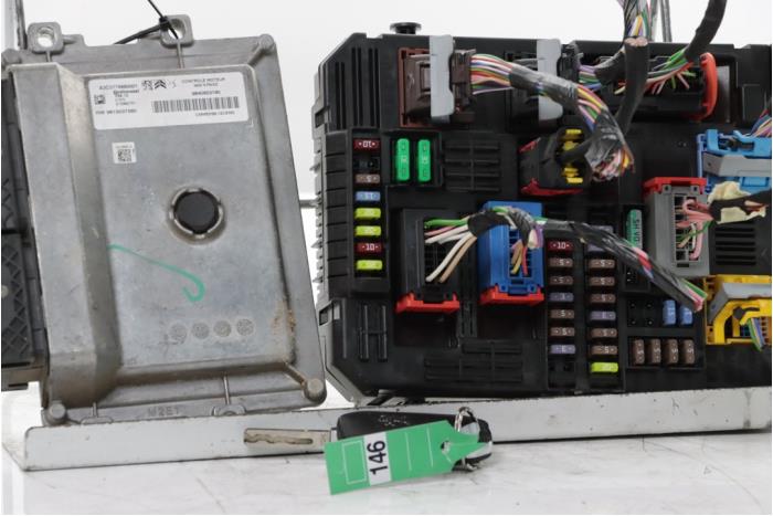 Gebruikte Computer Motormanagement Peugeot 208 II (UB/UH/UP) 1.2 Vti 12V PureTech 75 Prijs € 450,00 Margeregeling aangeboden door Snuverink Autodemontage