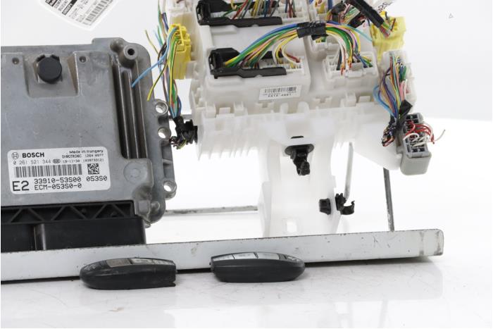 Gebruikte Computer Motormanagement Suzuki Vitara (LY/MY) 1.4 S Turbo 16V AllGrip Prijs op aanvraag aangeboden door Snuverink Autodemontage