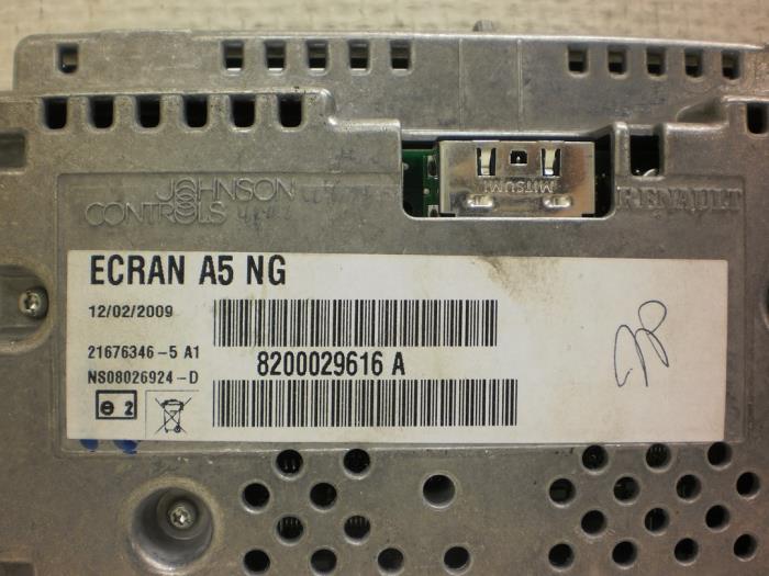 Gebruikte Display Interieur Renault Laguna II (BG) 2.0 16V Prijs € 39,98 Margeregeling aangeboden door Snuverink Autodemontage