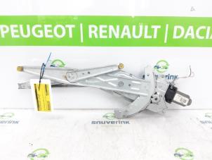 Gebruikte Ruitmechaniek 2Deurs links-voor Renault Kangoo Express (FC) 1.5 dCi 68 Prijs € 30,00 Margeregeling aangeboden door Snuverink Autodemontage