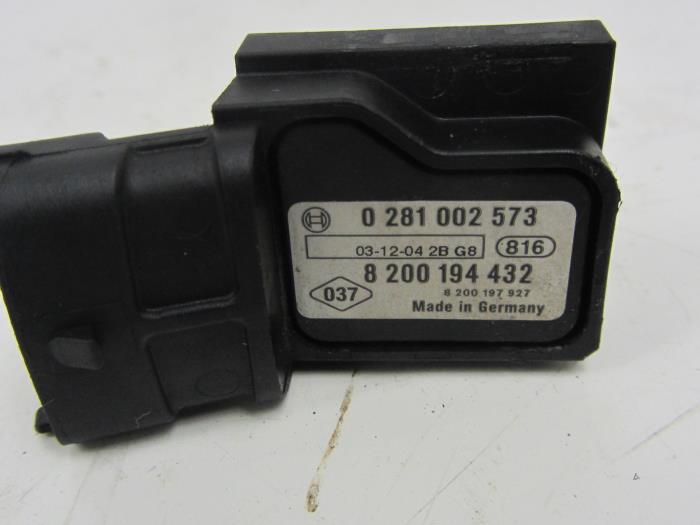 Gebruikte Sensor map (inlaatspruitstuk) Renault Clio III (BR/CR) 1.5 dCi 85 Prijs € 31,50 Margeregeling aangeboden door Snuverink Autodemontage