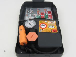 Gebruikte Diversen Renault Clio III (BR/CR) 1.5 dCi 75 FAP Prijs € 24,98 Margeregeling aangeboden door Snuverink Autodemontage