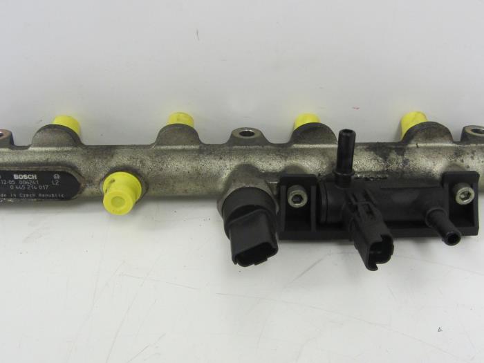 Galerij (Injectie) van een Peugeot 807 2.2 HDiF 16V 2003