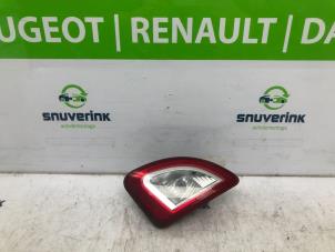 Gebruikte Achterlicht rechts Renault Twingo II (CN) 1.5 dCi 90 FAP Prijs € 19,99 Margeregeling aangeboden door Snuverink Autodemontage