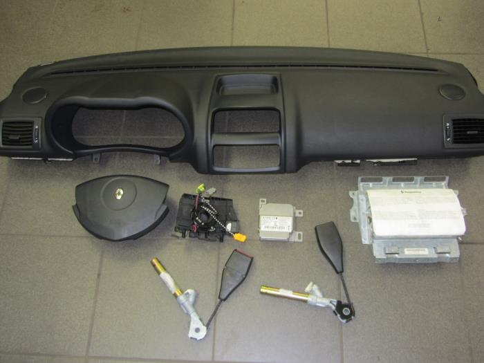 Airbag set van een Renault Clio II (BB/CB) 1.4 16V 2005