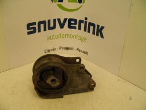 Gebruikte Motorrubber Peugeot J5 (280P) 2.5 D Prijs op aanvraag aangeboden door Snuverink Autodemontage