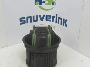 Gebruikte Aanjager Peugeot 207 Prijs € 10,33 Margeregeling aangeboden door Snuverink Autodemontage