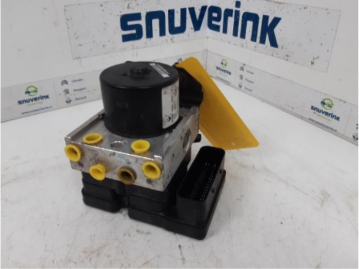 Gebruikte ABS Pomp Renault Twingo Prijs € 80,99 Margeregeling aangeboden door Snuverink Autodemontage
