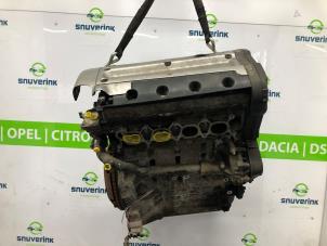 Gebruikte Motor Peugeot 206 CC (2D) 2.0 16V Prijs € 349,98 Margeregeling aangeboden door Snuverink Autodemontage