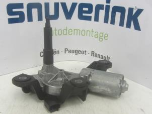 Gebruikte Ruitenwissermotor achter Renault Scénic III (JZ) 1.5 dCi 110 Prijs € 40,00 Margeregeling aangeboden door Snuverink Autodemontage