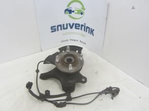 Gebruikte Fusee rechts-voor Hyundai i20 1.2i 16V Prijs € 31,49 Margeregeling aangeboden door Snuverink Autodemontage