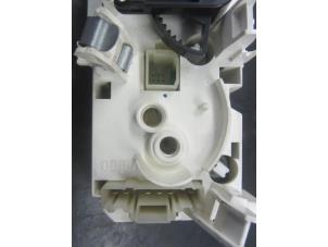 Gebruikte Chaufage Bedieningspaneel Peugeot Partner 1.6 HDI 75 Prijs € 10,33 Margeregeling aangeboden door Snuverink Autodemontage