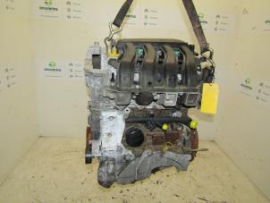 Gebruikte Motor Renault Scénic II (JM) 1.6 16V Prijs € 425,00 Margeregeling aangeboden door Snuverink Autodemontage