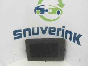 Gebruikte Display Interieur Renault Kangoo/Grand Kangoo (KW) 1.6 Prijs € 74,99 Margeregeling aangeboden door Snuverink Autodemontage
