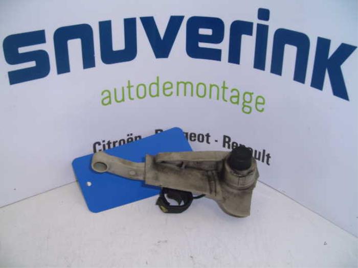 Gebruikte BDP Sensor Peugeot 307 (3A/C/D) 1.6 16V Prijs € 10,33 Margeregeling aangeboden door Snuverink Autodemontage