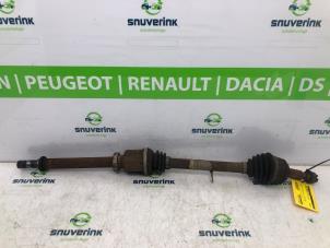 Gebruikte Aandrijfas rechts-voor Renault Megane II Grandtour (KM) 1.5 dCi 85 Prijs € 40,00 Margeregeling aangeboden door Snuverink Autodemontage