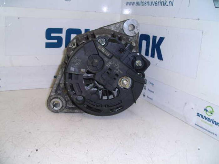 Gebruikte Dynamo Alfa Romeo 147 (937) 1.6 HP Twin Spark 16V Prijs € 34,98 Margeregeling aangeboden door Snuverink Autodemontage