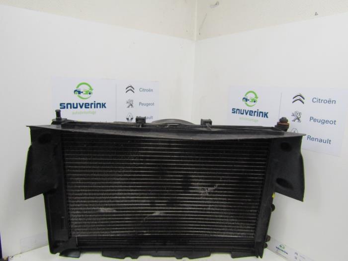 Gebruikte Radiateur Alfa Romeo 147 (937) 2.0 Twin Spark 16V Prijs € 10,33 Margeregeling aangeboden door Snuverink Autodemontage