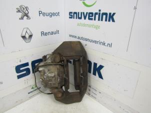 Gebruikte Remklauw (Tang) links-voor Peugeot 306 Prijs € 26,99 Margeregeling aangeboden door Snuverink Autodemontage
