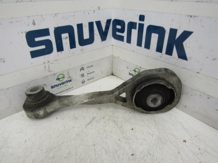 Gebruikte Versnellingsbak Steun Renault Clio Prijs € 17,52 Inclusief btw aangeboden door Snuverink Autodemontage