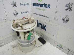 Gebruikte Tank element Pomp Renault Twingo Prijs € 10,33 Margeregeling aangeboden door Snuverink Autodemontage