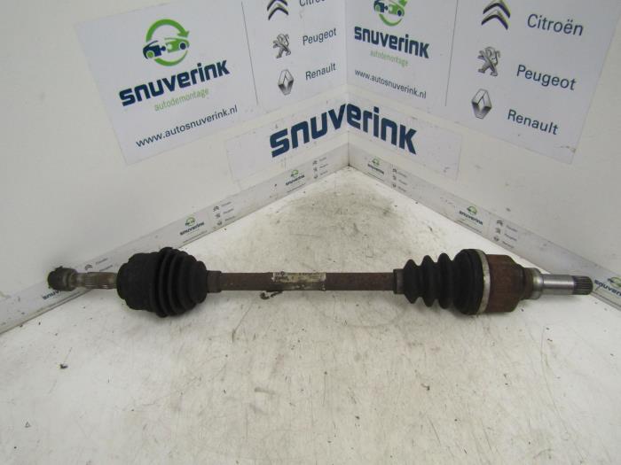 Gebruikte Steekas links-voor Citroen C3 (FC/FL/FT) 1.4 Prijs € 10,33 Margeregeling aangeboden door Snuverink Autodemontage