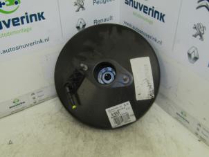 Gebruikte Rembekrachtiger Peugeot 308 CC (4B) 1.6 16V THP 155 Prijs € 49,99 Margeregeling aangeboden door Snuverink Autodemontage