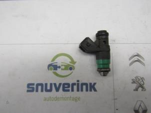 Gebruikte Injector (benzine injectie) Renault Laguna II Grandtour (KG) 2.0 16V Prijs € 24,99 Margeregeling aangeboden door Snuverink Autodemontage