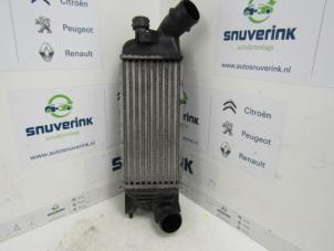 Gebruikte Intercooler Peugeot 407 (6D) 2.0 HDiF 16V Prijs € 39,98 Margeregeling aangeboden door Snuverink Autodemontage