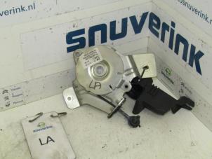 Gebruikte Diversen Peugeot 3008 I (0U/HU) 1.6 16V THP 155 Prijs € 15,00 Margeregeling aangeboden door Snuverink Autodemontage