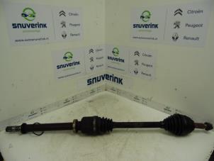 Gebruikte Aandrijfas rechts-voor Renault Megane II Grandtour (KM) 1.5 dCi 85 Prijs € 10,33 Margeregeling aangeboden door Snuverink Autodemontage