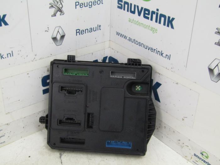Gebruikte Computer Diversen Renault Megane III Grandtour (KZ) 1.5 dCi 110 Prijs € 58,50 Margeregeling aangeboden door Snuverink Autodemontage