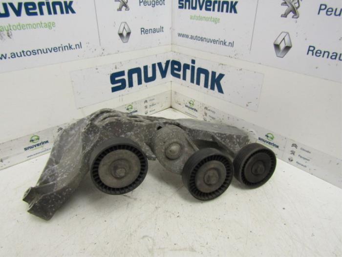 Gebruikte Spanrol Multiriem Mercedes A (W168) 1.6 A-160 Prijs € 34,98 Margeregeling aangeboden door Snuverink Autodemontage