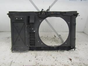 Gebruikte Frontpaneel Peugeot 308 (4A/C) 1.4 VTI 16V Prijs € 67,49 Margeregeling aangeboden door Snuverink Autodemontage