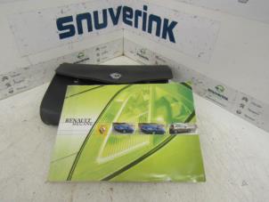 Gebruikte Instructie Boekje Renault Megane II (BM/CM) 1.6 16V Autom. Prijs € 12,75 Margeregeling aangeboden door Snuverink Autodemontage