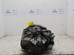 Gebruikte Automaatbak Renault Laguna III Estate (KT) 2.0 Turbo 16V Prijs € 300,00 Margeregeling aangeboden door Snuverink Autodemontage