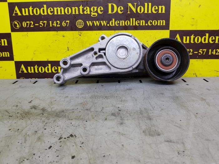 Gebruikte Spanrol Multiriem Audi A4 Prijs € 45,00 Margeregeling aangeboden door autodemontage denollen