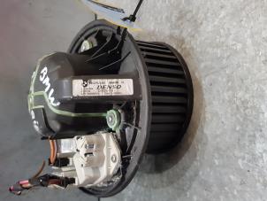 Gebruikte Blower BMW 1 serie (E87/87N) 118i 16V Prijs € 90,75 Inclusief btw aangeboden door de Nollen autorecycling