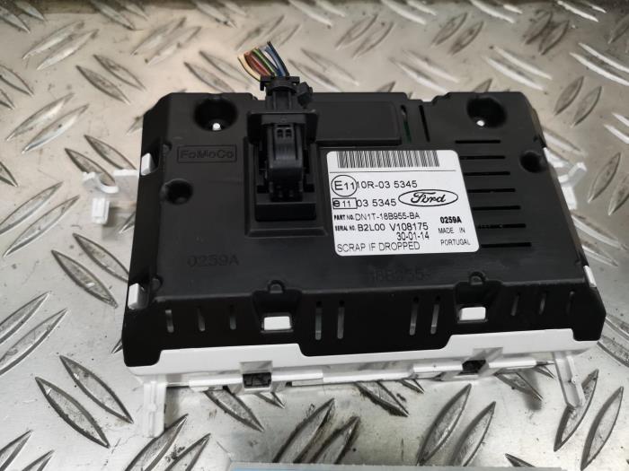 Gebruikte Display Interieur Ford B-Max Prijs € 45,00 Margeregeling aangeboden door autodemontage denollen