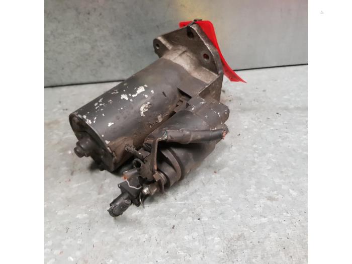 Gebruikte Startmotor Volkswagen Polo III (6N1) 1.6i 75 Prijs € 45,00 Margeregeling aangeboden door autodemontage denollen